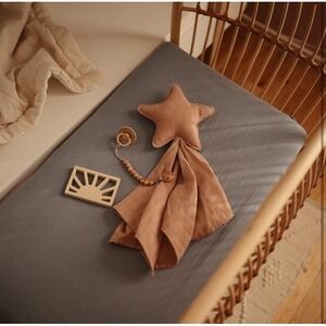 Mushie Extra Soft Beige Muslin Fitted Crib Sheet 100% Cotton Blue Tradewinds New